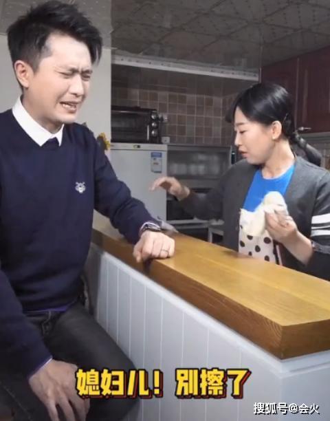 笑傲江湖李靜最新小品及其深度解析