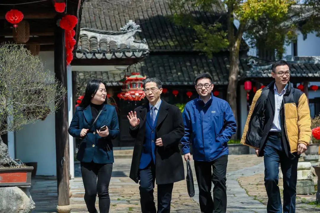 新奧今天晚上開獎結果查詢,動態解讀分析_絕版15.707