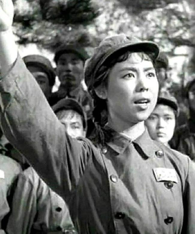 美國失戀女碩士逆境中的重生與希望，最新消息揭秘情感波折后的奮斗與希望之路。