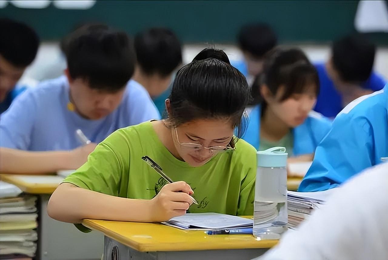 化學高考最新動態，全面指南與步驟詳解