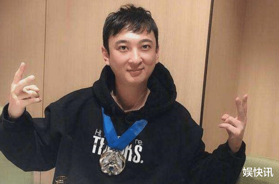 王思聰最新動態，友情派對展現獨特魅力