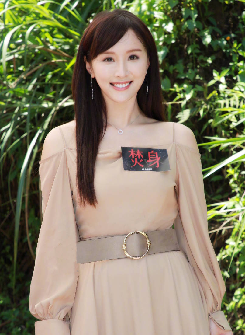 陳靜，科技與藝術的璀璨之星，智能生活的閃耀演員