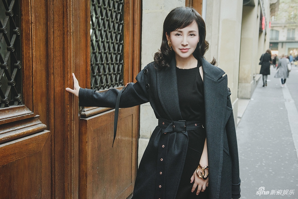 演員岳麗娜，展現變化、自信與成就的力量之美照集