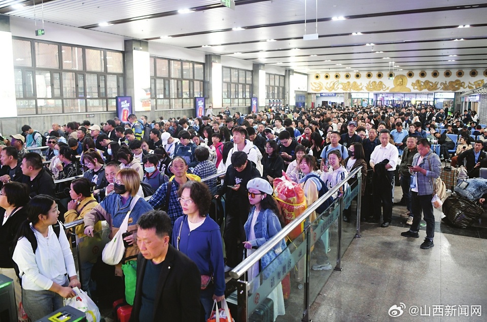 昆山最新返程信息揭秘，小巷深處的驚喜之旅