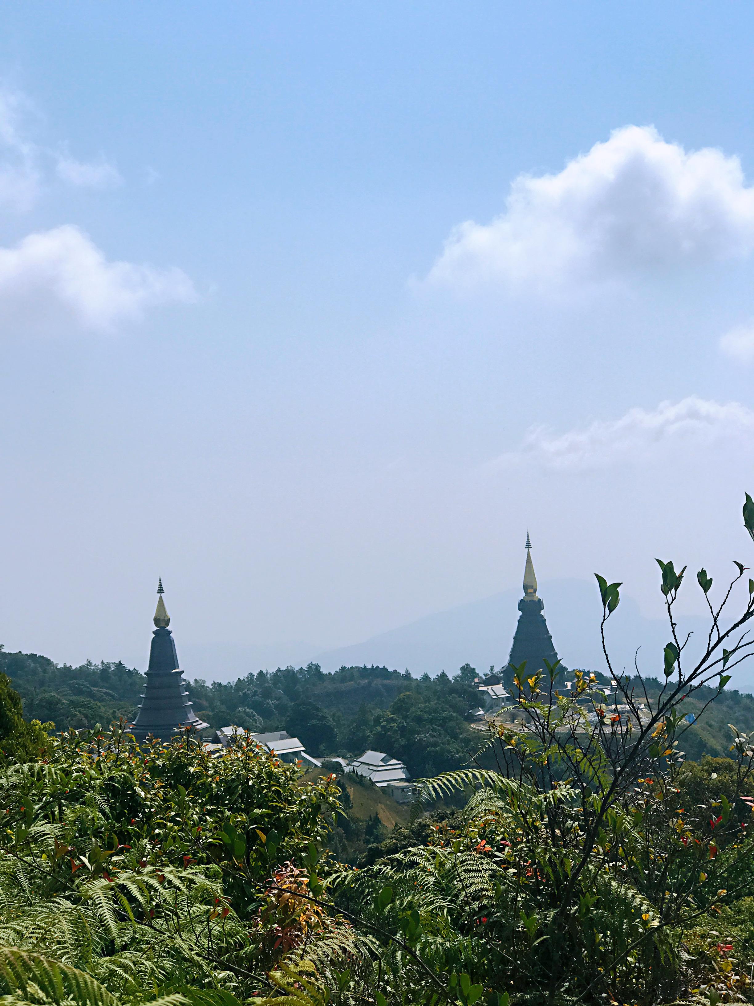 暖山之旅，探尋近期房價與內(nèi)心寧靜的交匯點(diǎn)