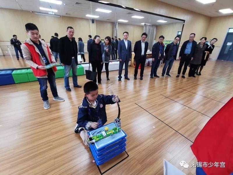 機器人創意比賽，激發無限想象，展現未來科技挑戰