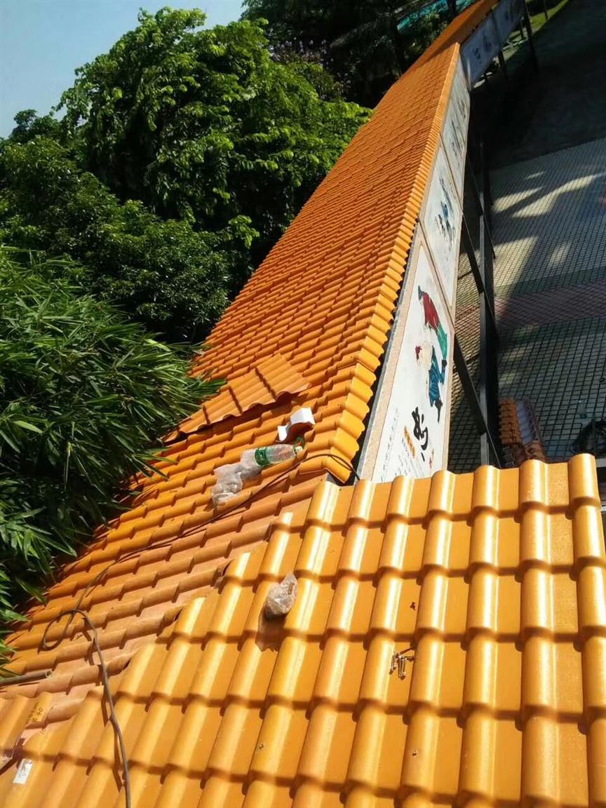 琉璃瓦價格揭秘，屋頂上的奇遇與真實報價