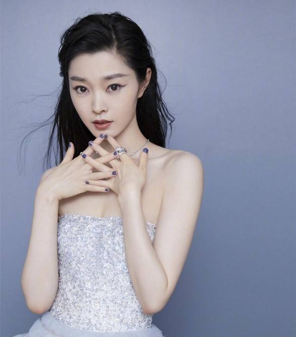 女明星宋軼，科技新寵引領未來生活