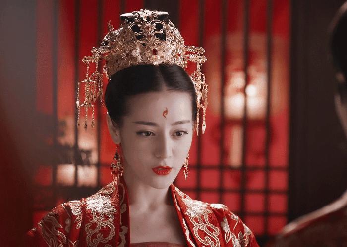李沁主演電視劇新動態，勵志之旅啟程，自信與成就感的蛻變之路