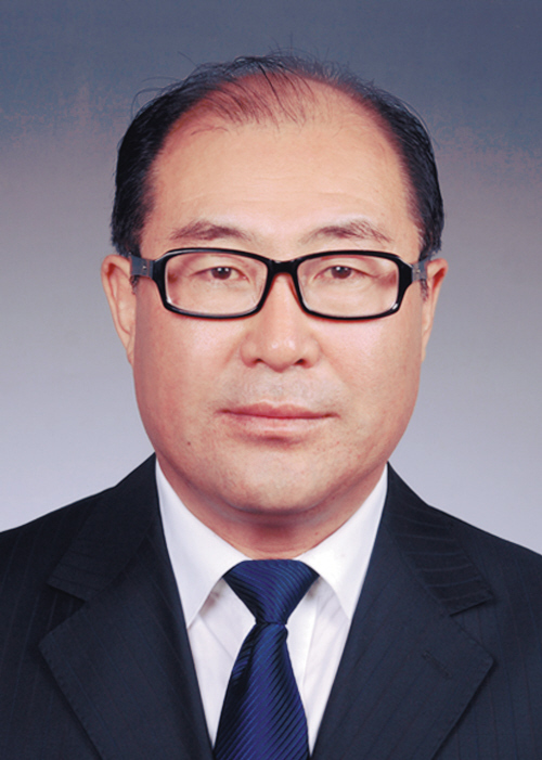新任院長，背景揭秘與時代地位的重大事件